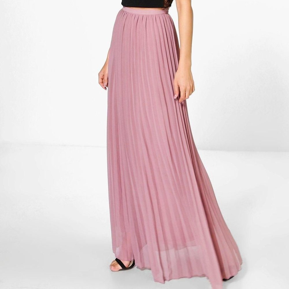 NWT Boohoo Mauve Mia Chiffon Pleated Maxi Skirt